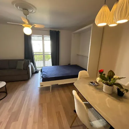 4 People Hyper Centre And Air Conditioning Cannes