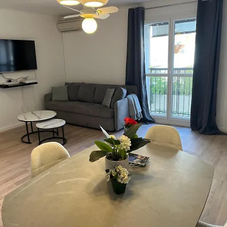 4 People Hyper Centre And Air Conditioning * Cannes