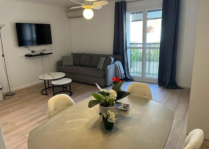 4 People Hyper Centre And Air Conditioning * קאן